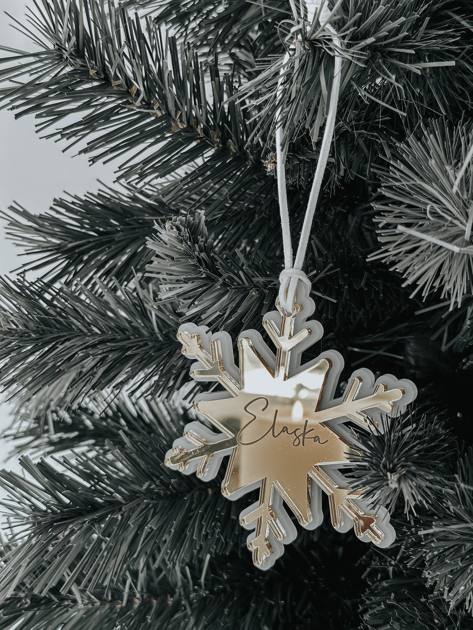 Christmas: Christmas Tree Ornament